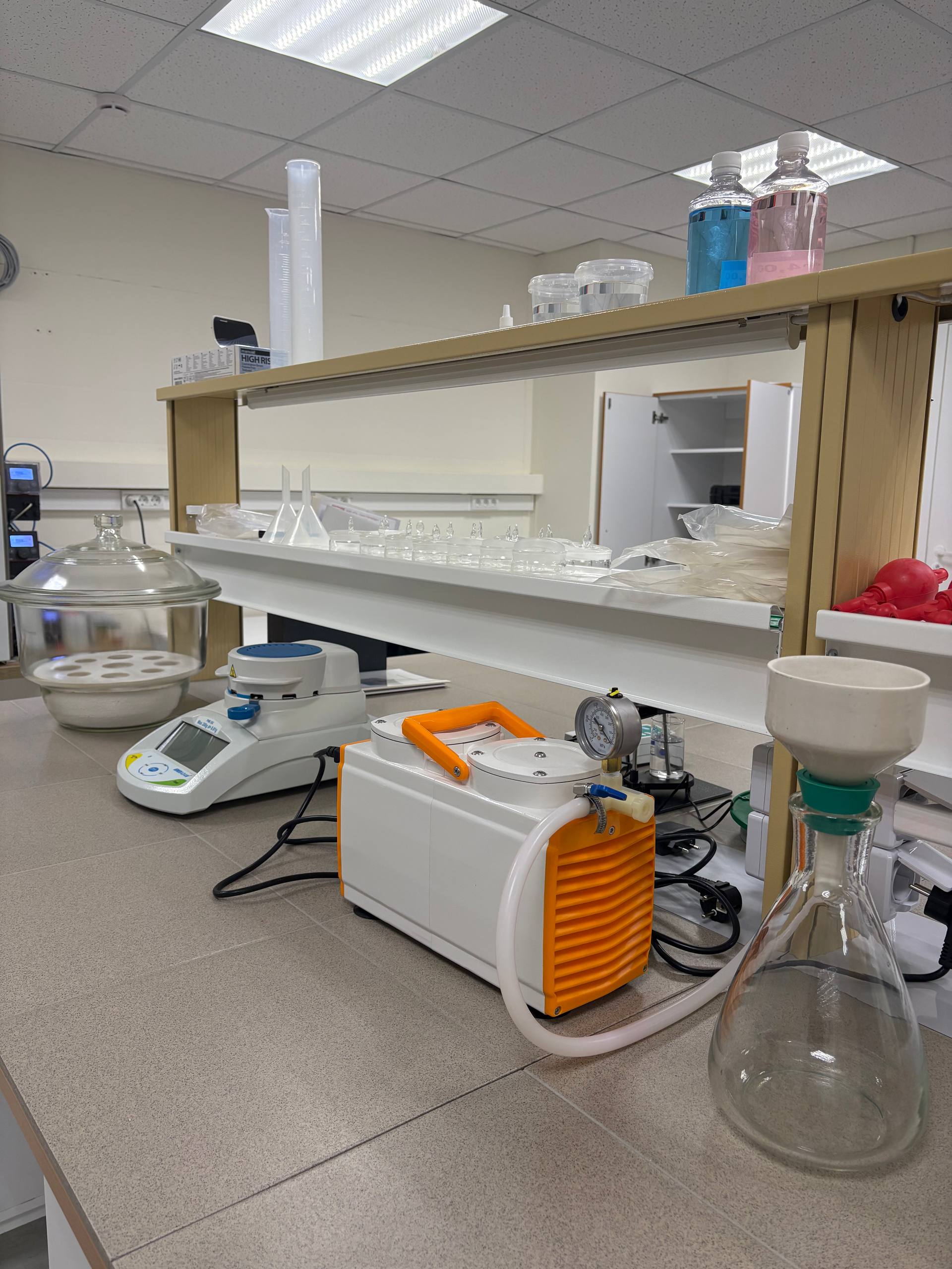 Новая лаборатория Неохим