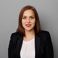 Марина Шитик - Менеджер по работе с клиентами Неохим