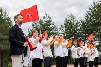 Кто шагает дружно в ряд? Неохимовский отряд!